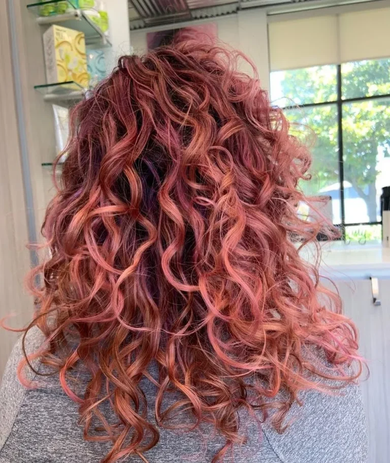 16 Beautiful Pink Curly Hair Ideas