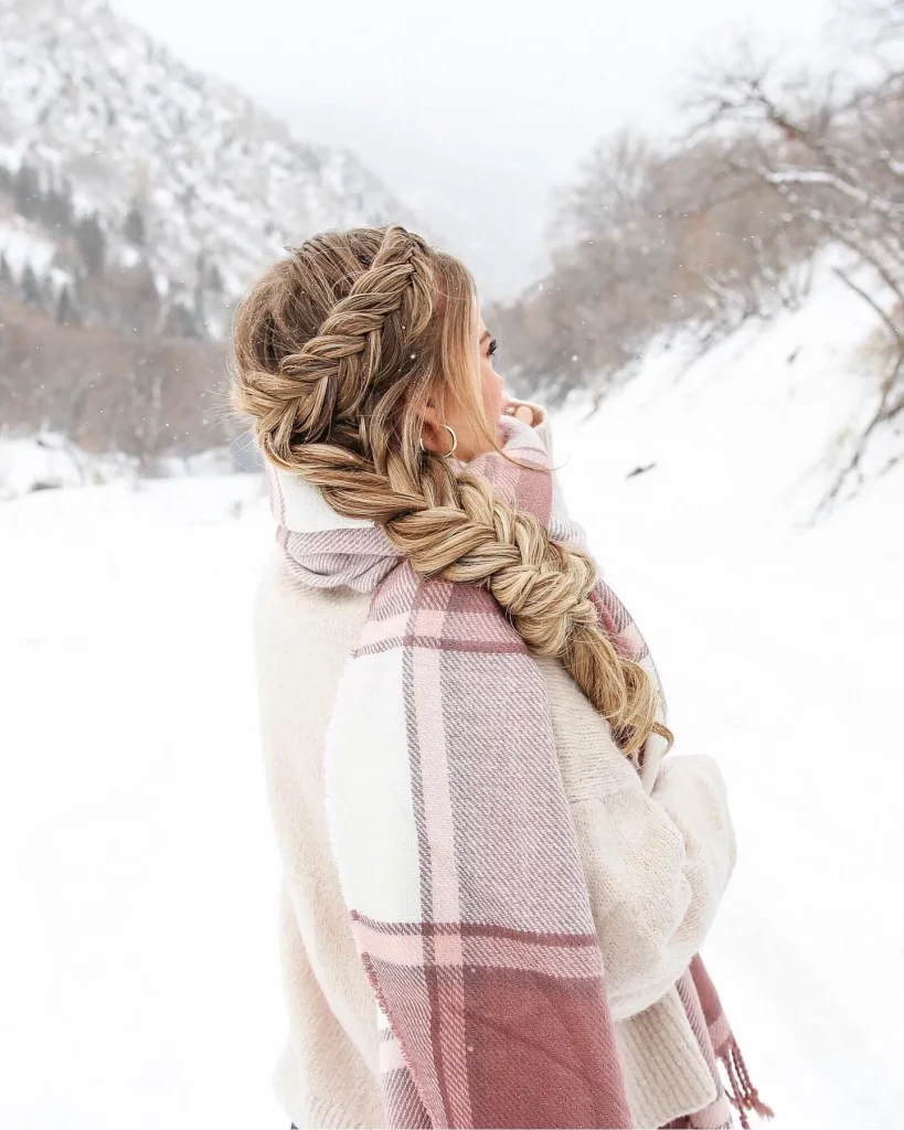 ### Cozy Fishtail Braid