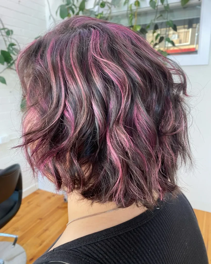 **Subtle Magenta Waves**